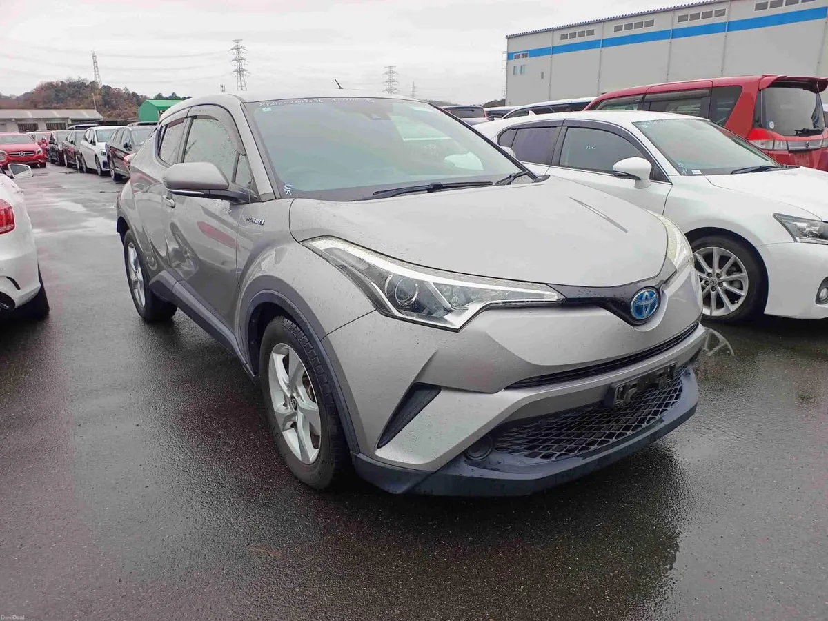 2017 Toyota C-HR immaculate condition - Image 2