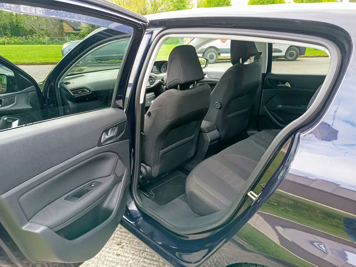Peugeot 308 1.6 diesel Bluehdi Auto - Image 3