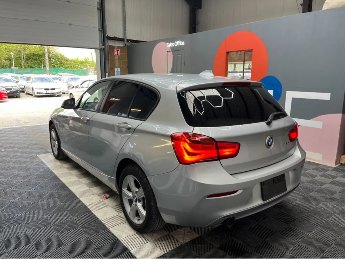 BMW 1-Series 2018 BMW 118D SPORT 2.0 AUTOMATIC / C - Image 4