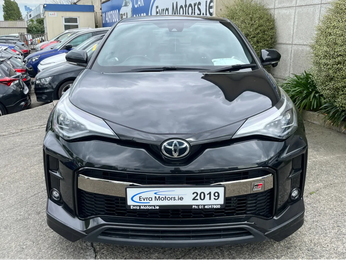 Toyota C-HR GR SPORT AUTOMATIC HYBRID 1.8 PETROL / - Image 2