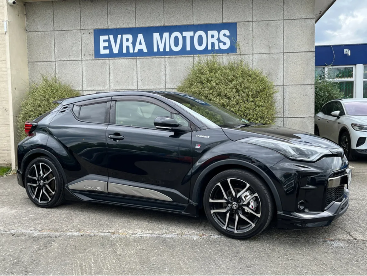 Toyota C-HR GR SPORT AUTOMATIC HYBRID 1.8 PETROL / - Image 3