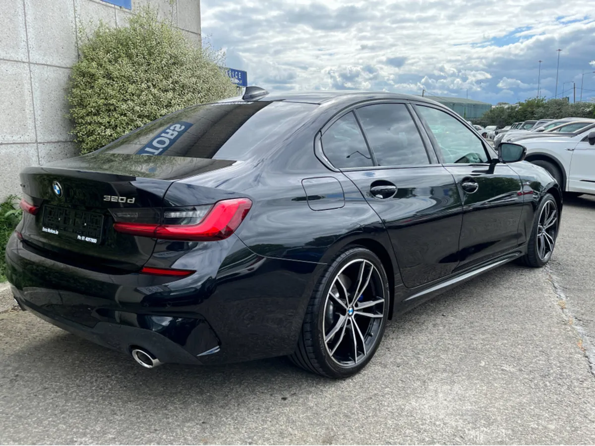 BMW 3-Series 320D M-SPORT X-DRIVE AUTOMATIC 2.0 DI - Image 4