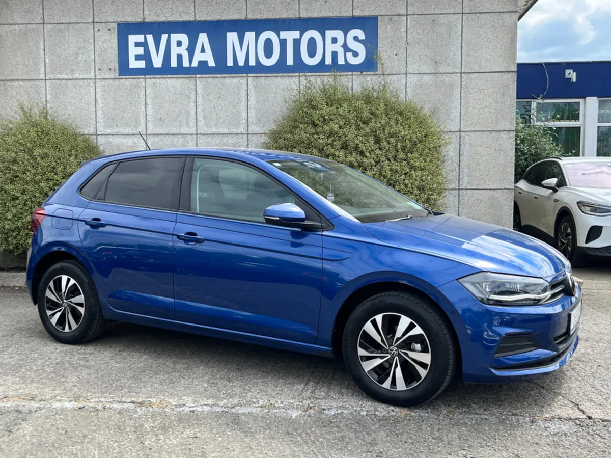 Volkswagen Polo COMFORTLINE AUTOMATIC 1.0 PETROL / - Image 3