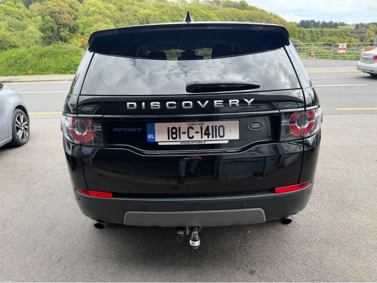Land Rover Discovery Sport 2.0 SE TECH EDITION NCT - Image 5