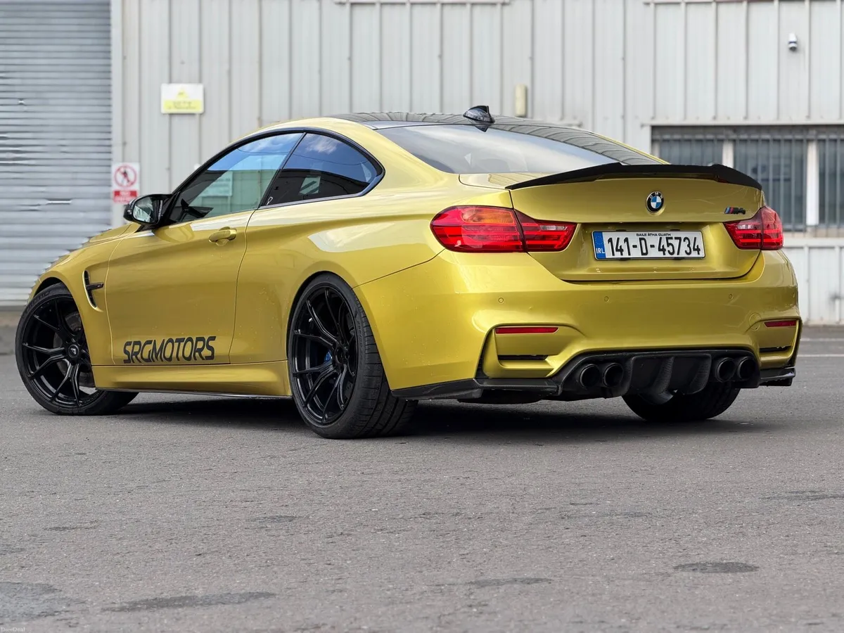 BMW M4 - Image 2