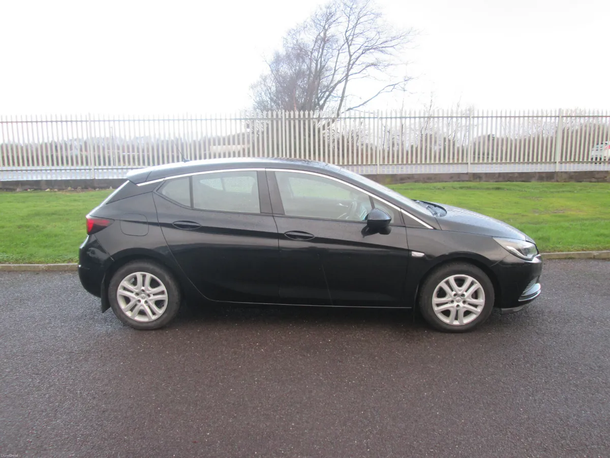2017 Opel Astra 1.6 Cdti 5 Door71,897 km NCT 05/27 - Image 3