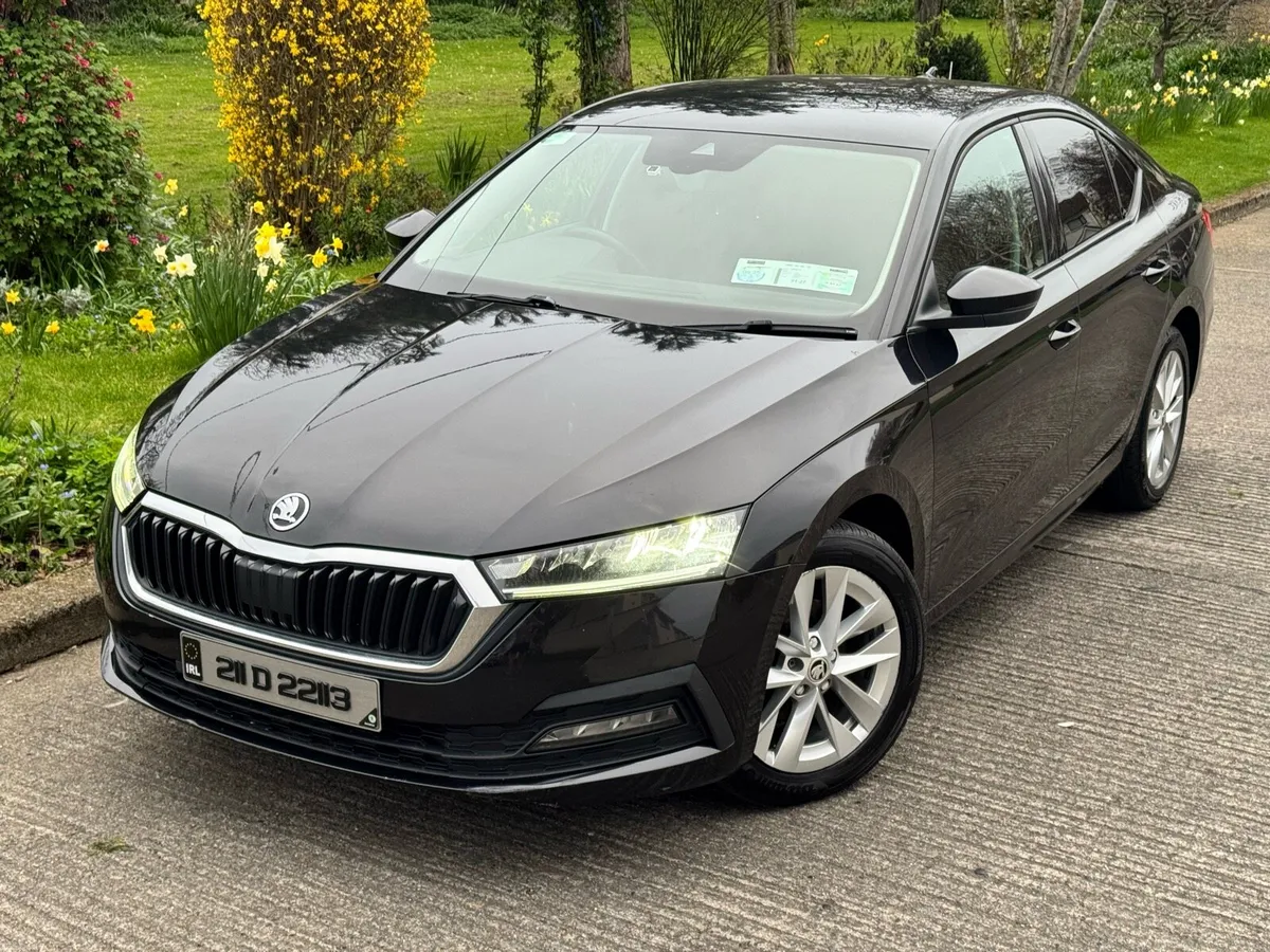 211 SKODA OCTAVIA AMBITION 2.0 DIESEL - Image 2
