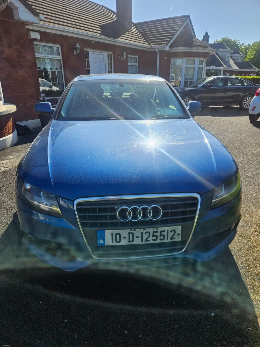 Audi A4 2010 - Image 2