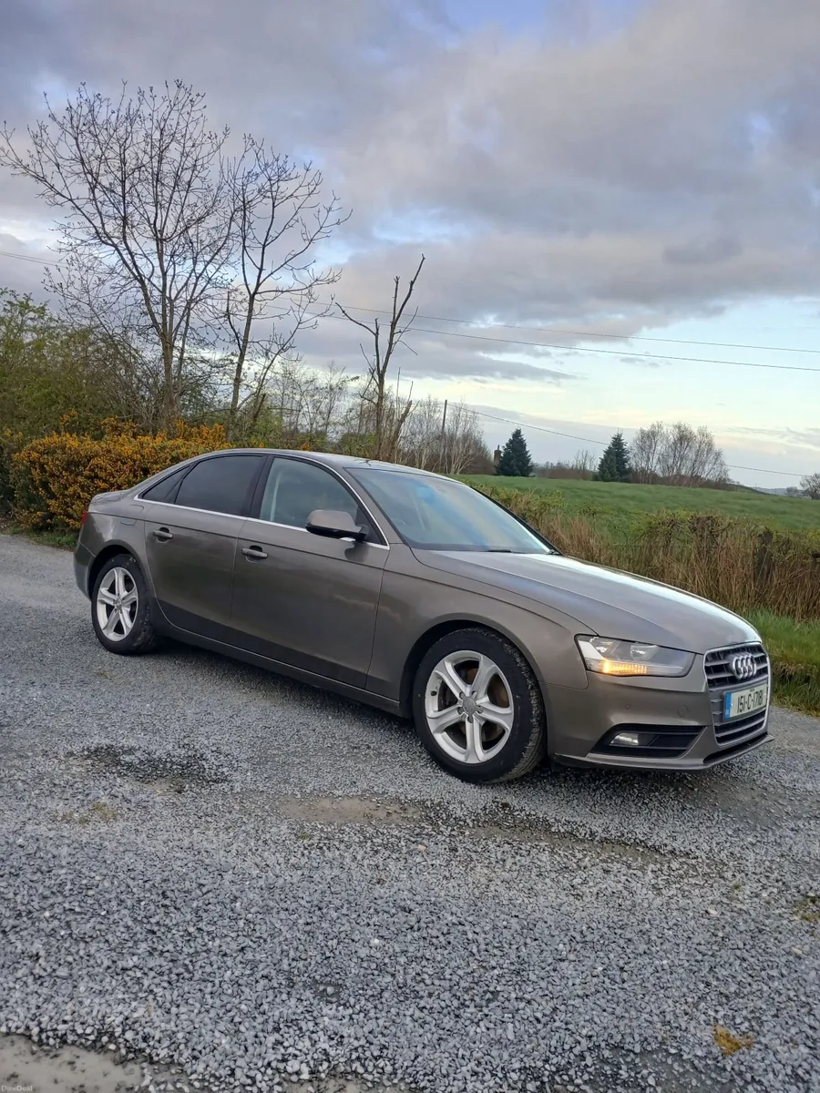 Audi A4 2015 - Image 2