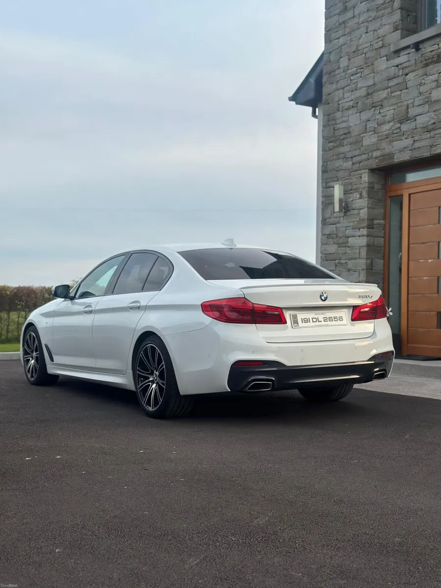 Car - Image 2