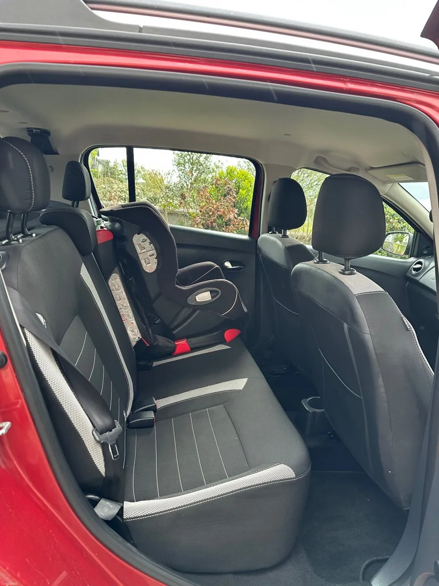 Dacia Sandero Stepway 1.5 DCI -2018  Low Milleage - Image 3