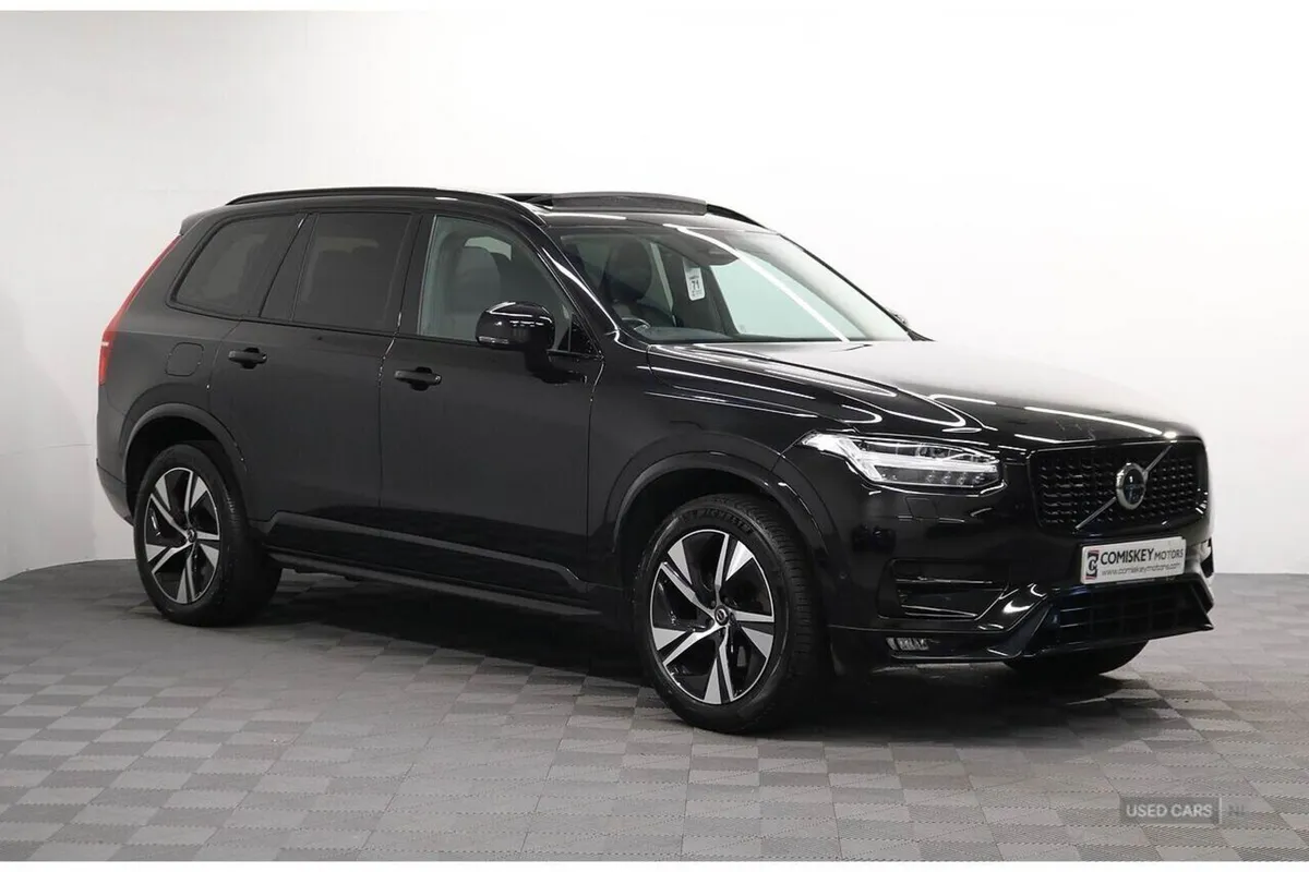 Volvo XC90 B5 MHEV Plus - Image 1