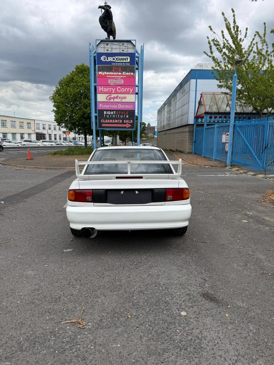 Mitsubishi Lancer EVOLUTION 2 RS - Image 4