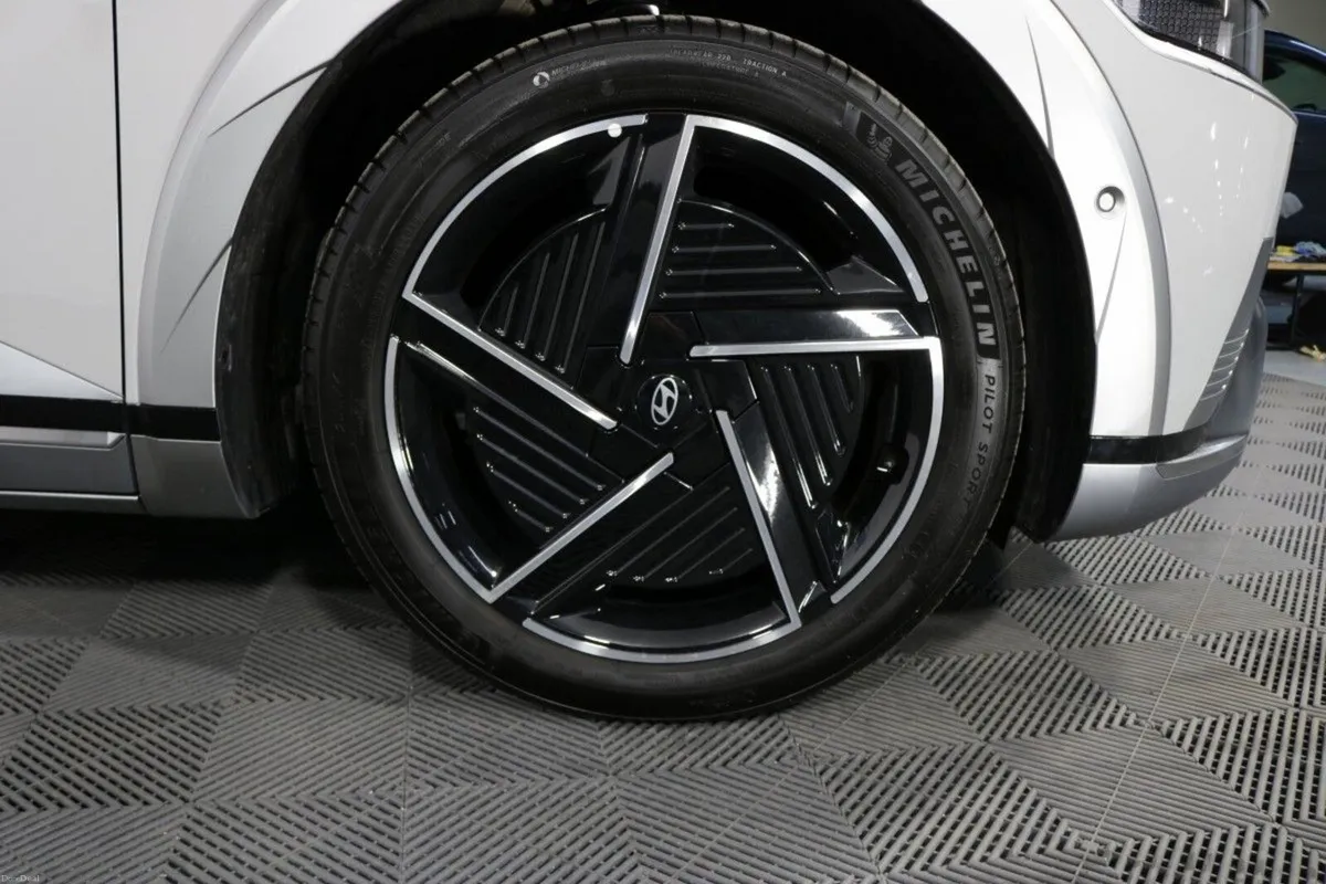 Hyundai IONIQ 5 PLATINUM 84 kWh EV - Image 4