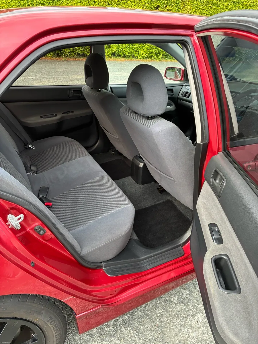 2006 Mitsubishi lancer - Image 5