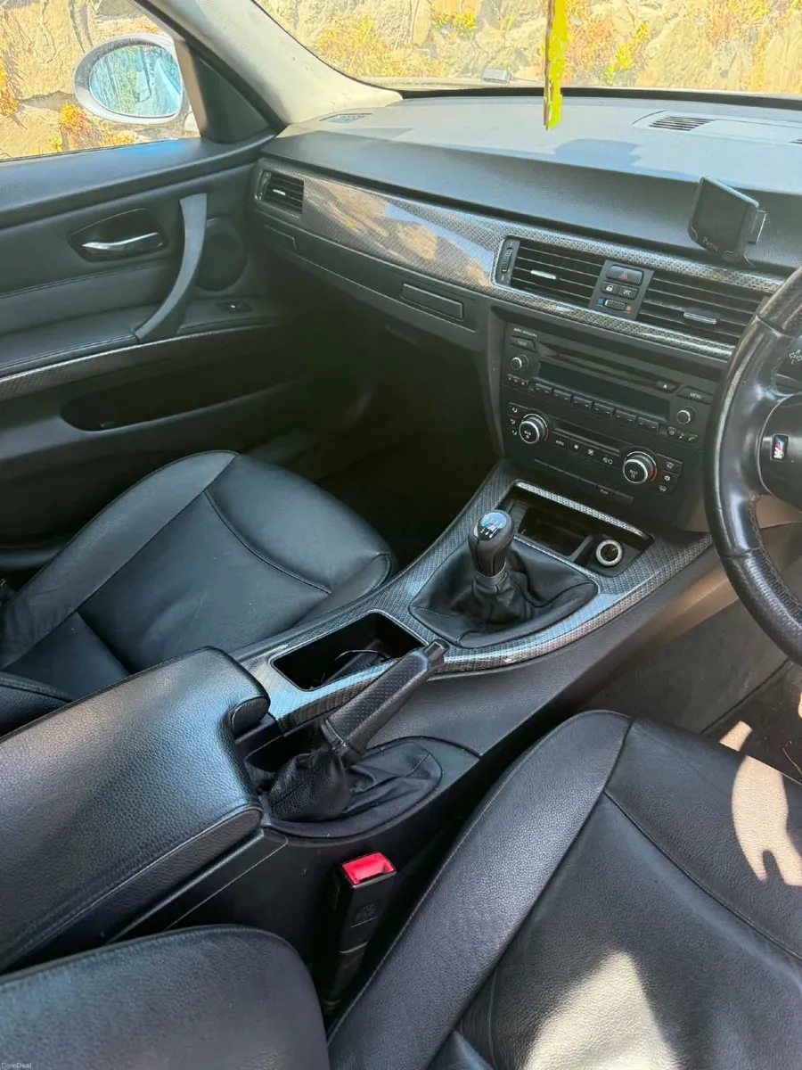BMW 3-Series 2008 - Image 3