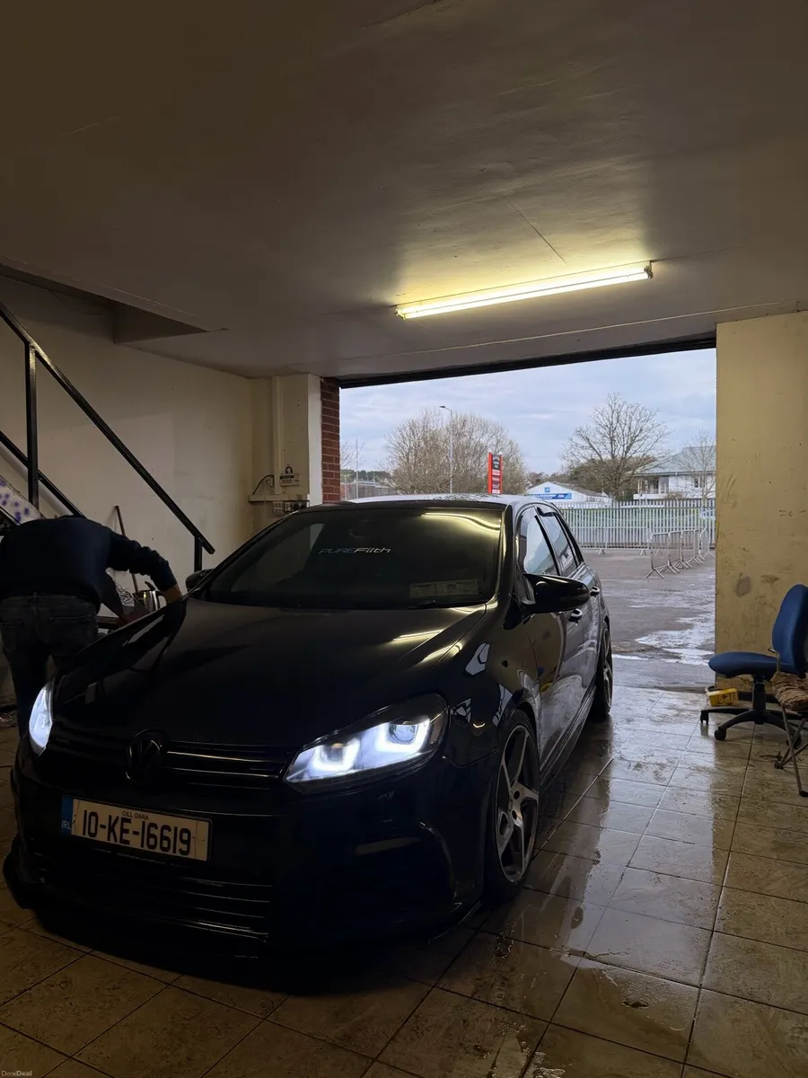 Car - Image 2