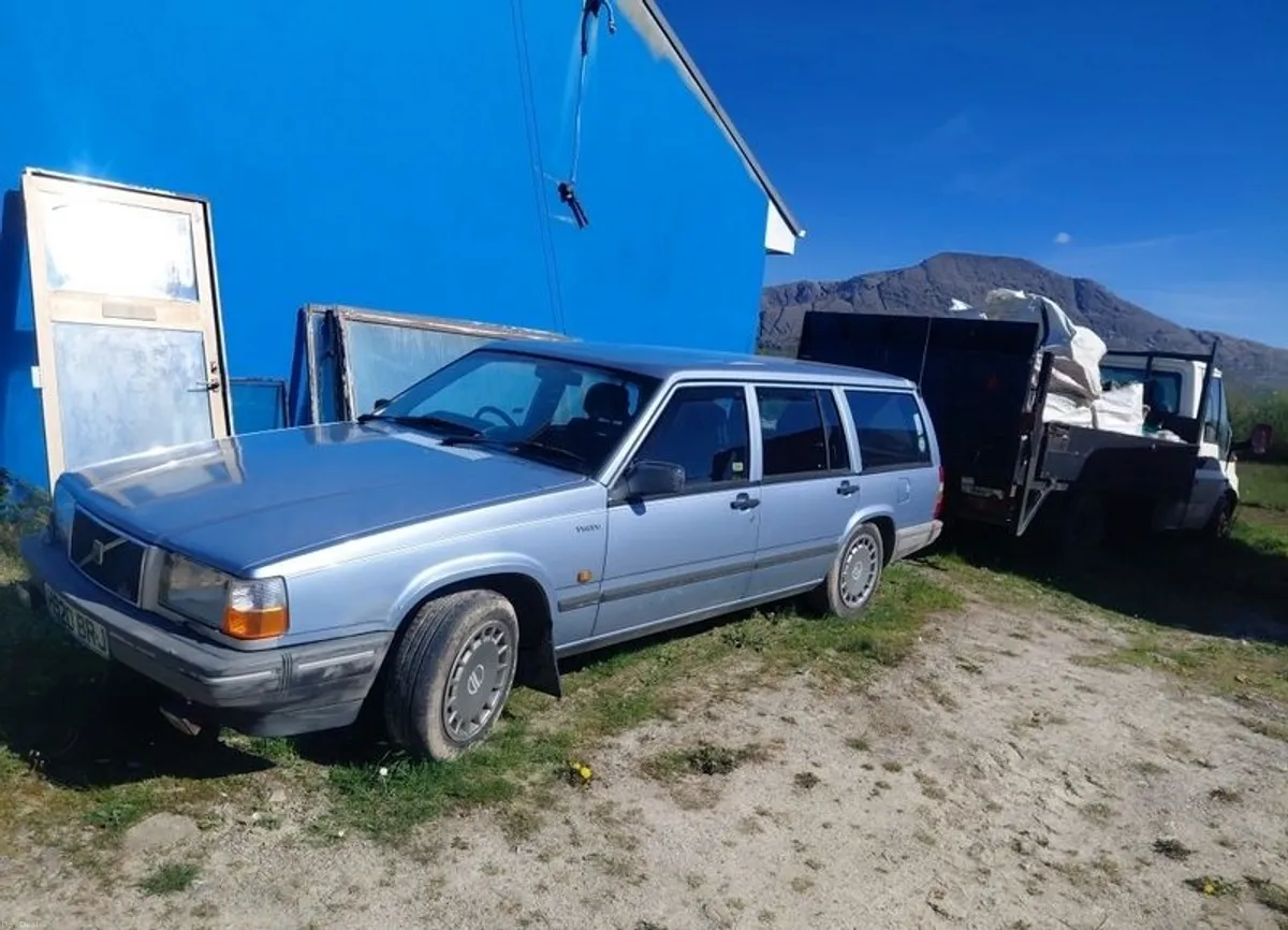1990 volvo 740 - Image 2