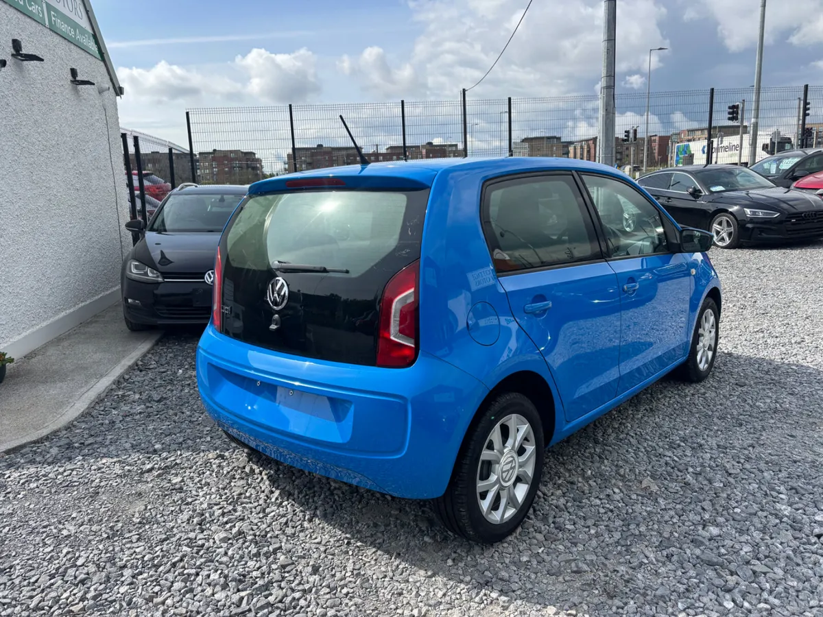 Volkswagen Up! - Image 4