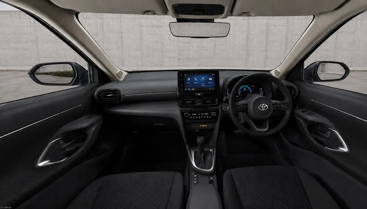 Toyota Yaris Cross 2025 - Image 2