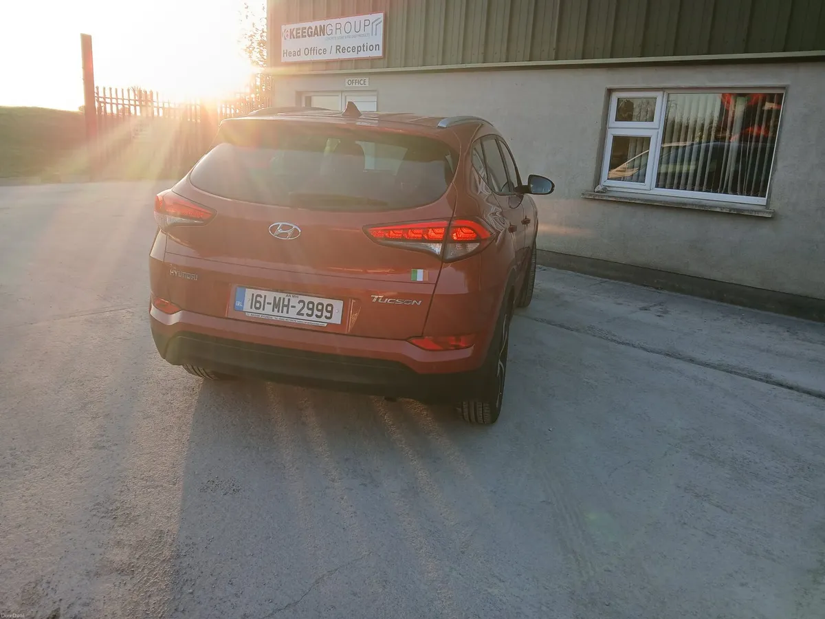 Car - Image 2