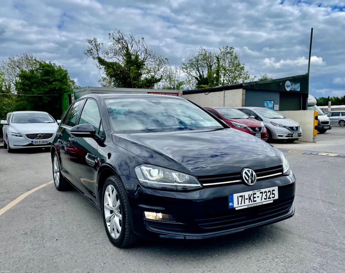 VOLKSWAGEN GOLF 2017 /BLUEMOTION/ - Image 1