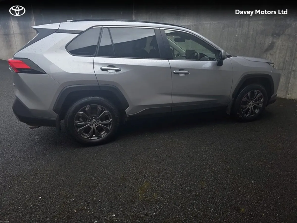 Toyota RAV4 RAV4 HYBRID SOL 4DR AUTO - Image 3