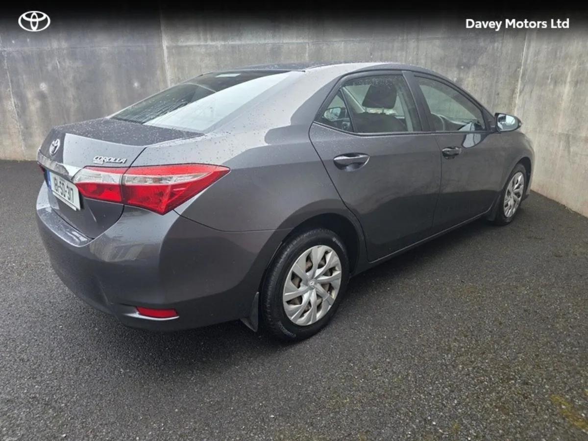 Toyota Corolla 1.4 D-4D TERRA 4DR - Image 2