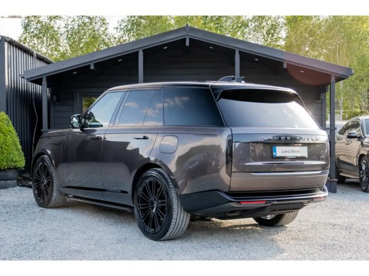 Land Rover Range Rover AUTOBIOGRAPHY P460E, HUGE S - Image 4