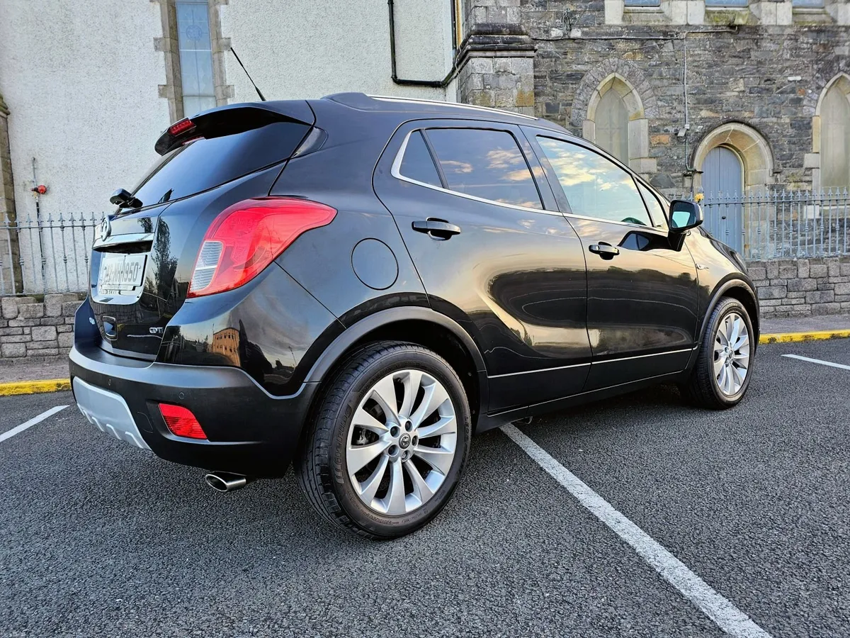 142 Mokka  Top spec,  Automatic - Image 3