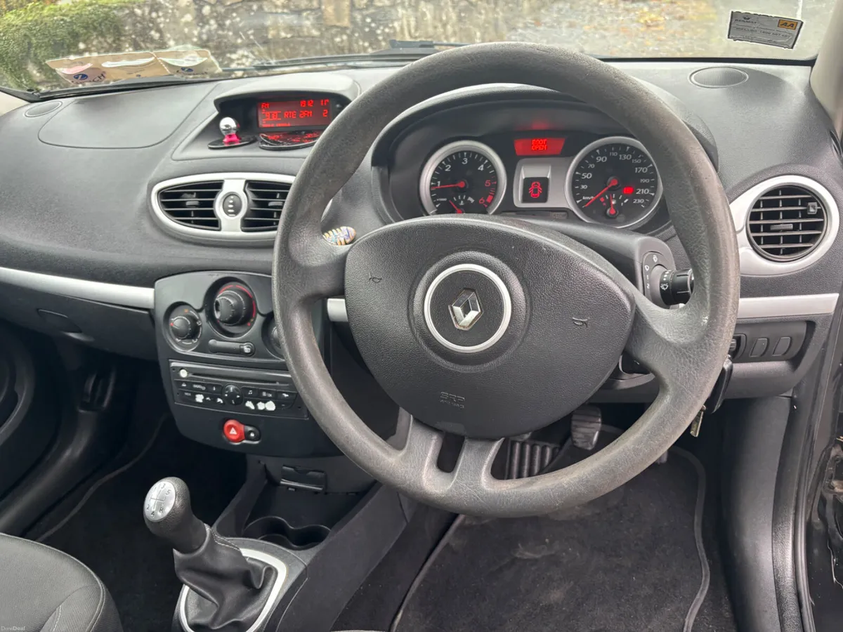 Renault Clio 2010 1.5 dci - Image 6