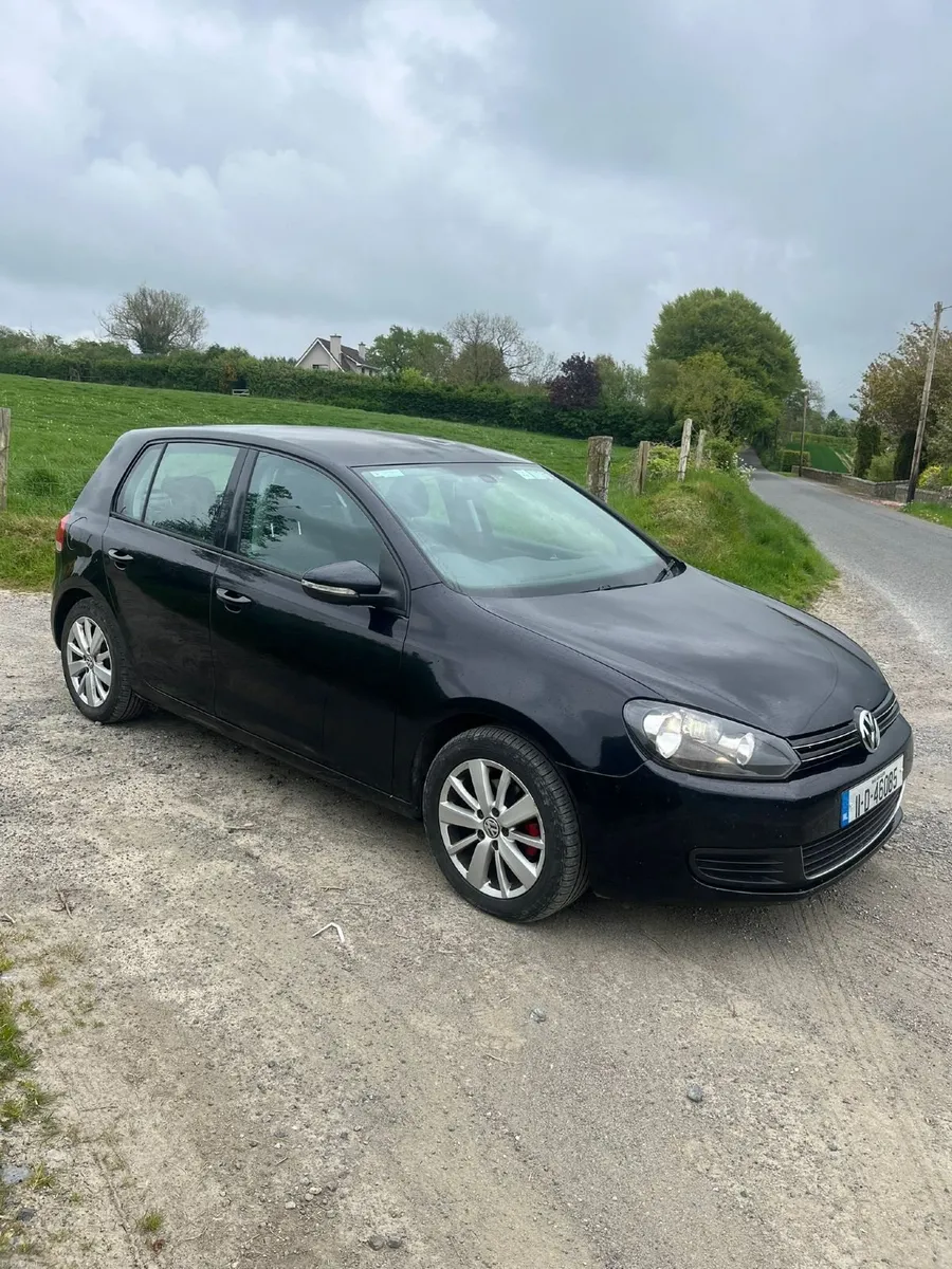 Volkswagen Golf 2011 1.6L Diesel - Image 1
