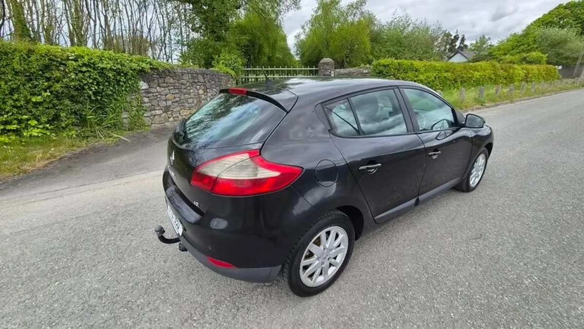 2010 Renault Megane - Image 3