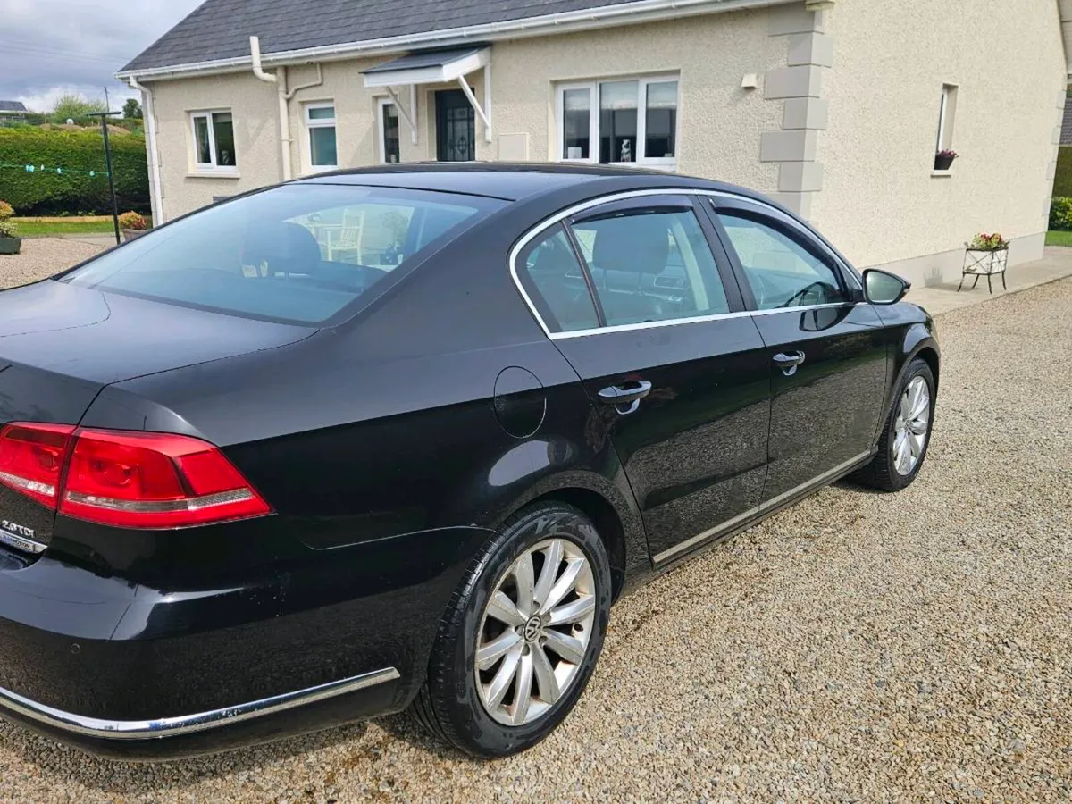 Volkswagen Passat 2.0 tdi bluemotion - Image 2