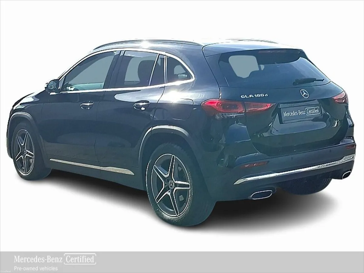 Mercedes-Benz GLA GLA180d A/T AMG Line - Image 4