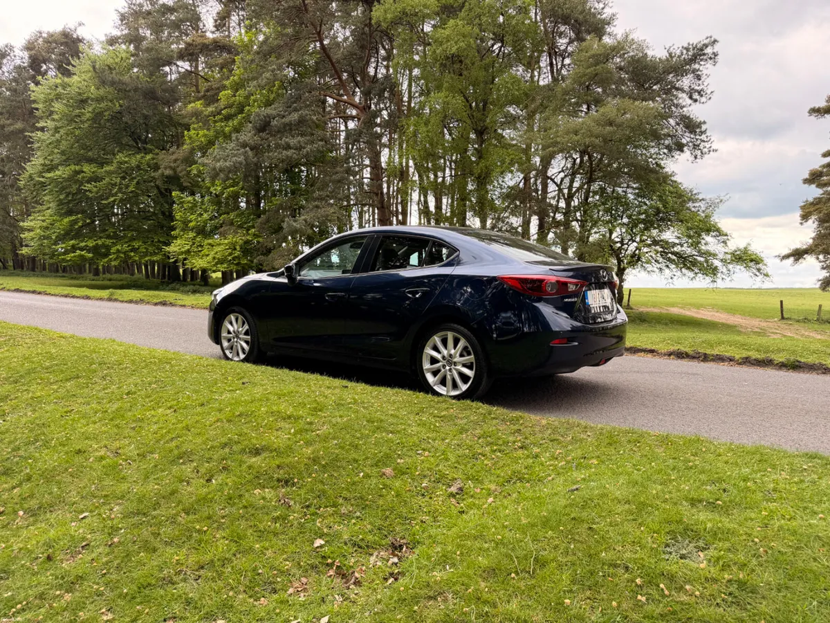 Mazda 3 Diesel Platinum Saloon - Image 5