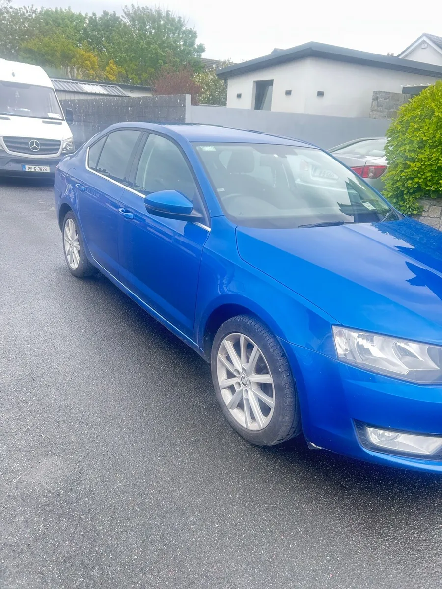 Skoda Octavia 2 L of diesel - Image 1