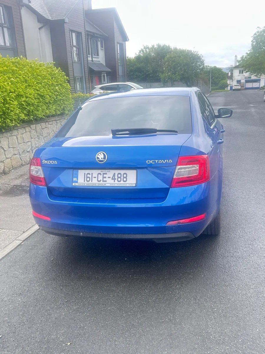 Skoda Octavia 2 L of diesel - Image 3
