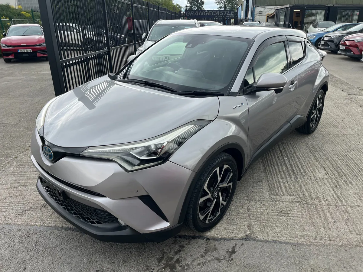 TOYOTA C-HR 2017, 1.8 HYBRID AUTO LOW KM HIGH SPEC - Image 3