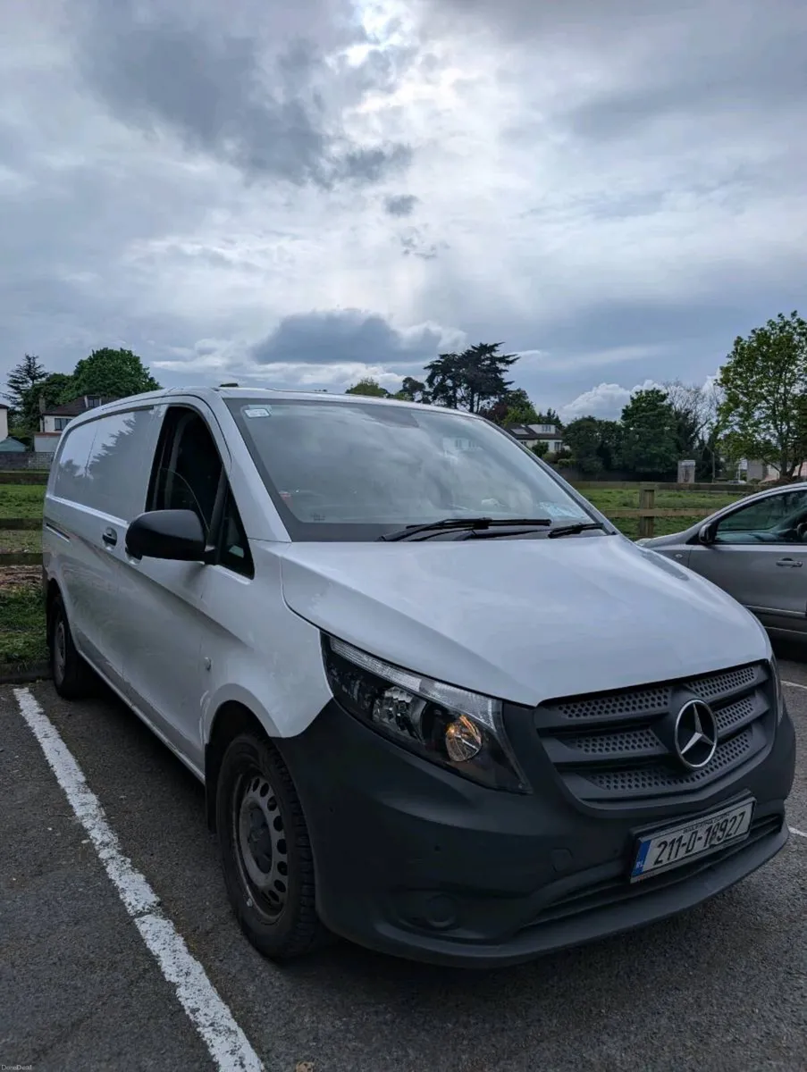 Mercedes Benz E-Vito 111 Ka 6DR - Image 4