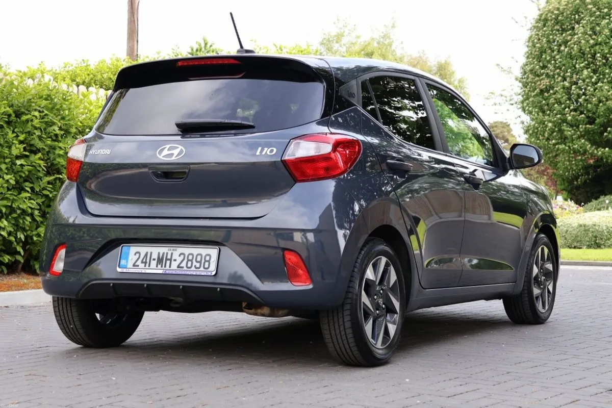 Hyundai i10 i10 Deluxe Plus Auto - Image 3