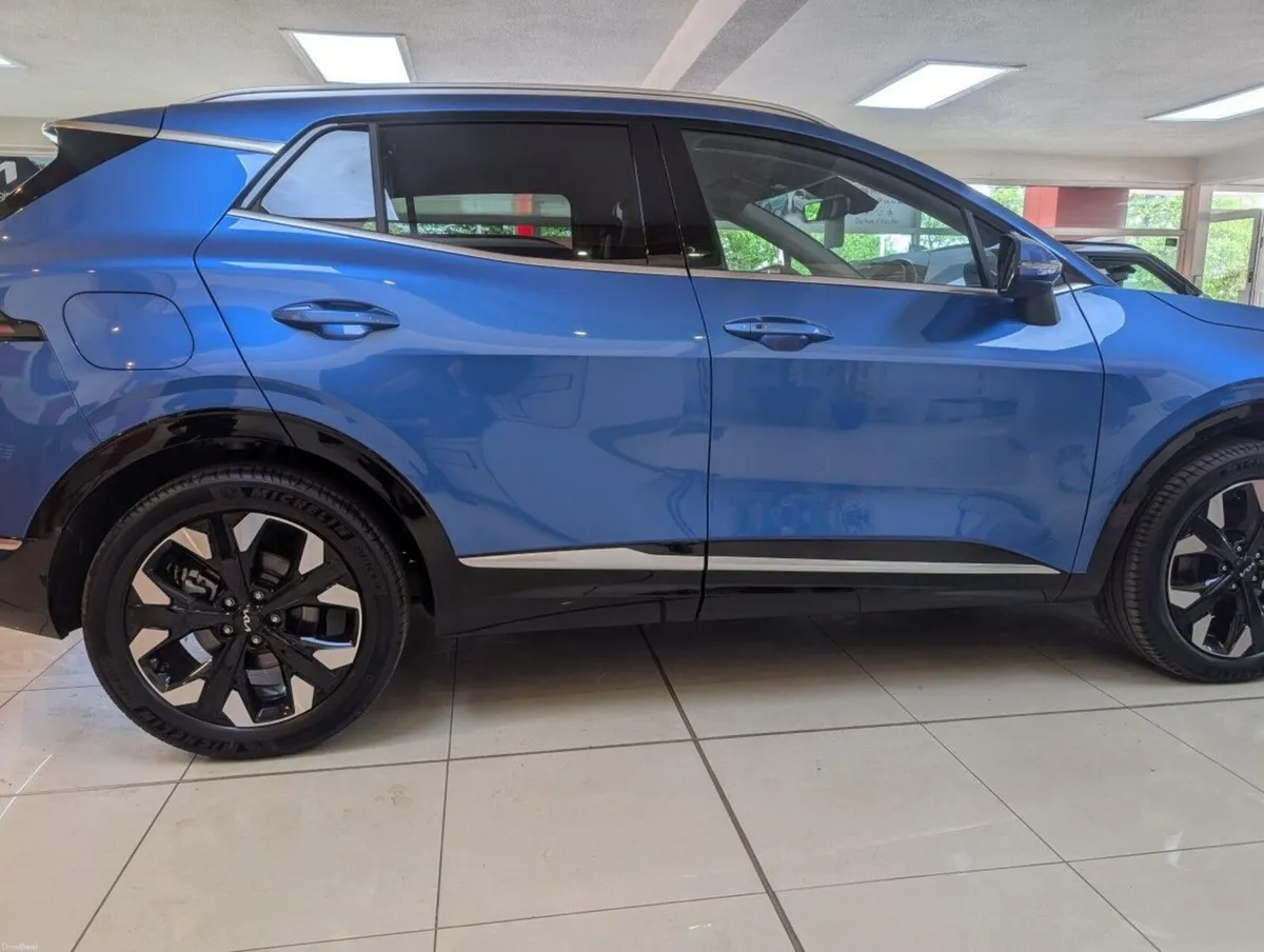 Kia Sportage Plug-in Hybrid - Image 4