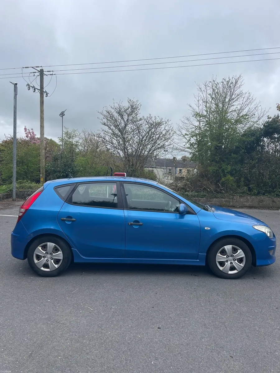 Hyundai i30 - Image 2