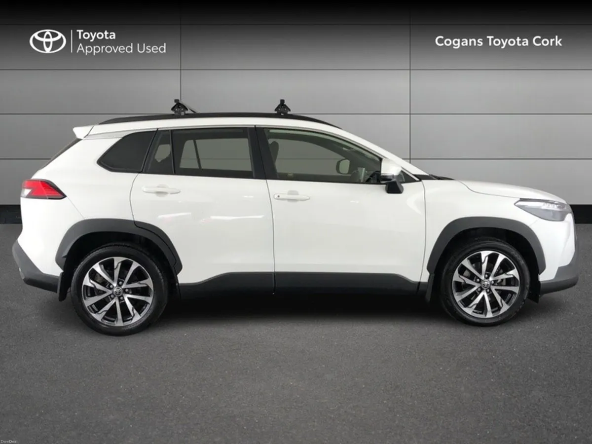 Toyota Corolla Cross 2.0 Sport - Image 3