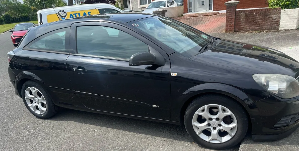 Car - Image 2