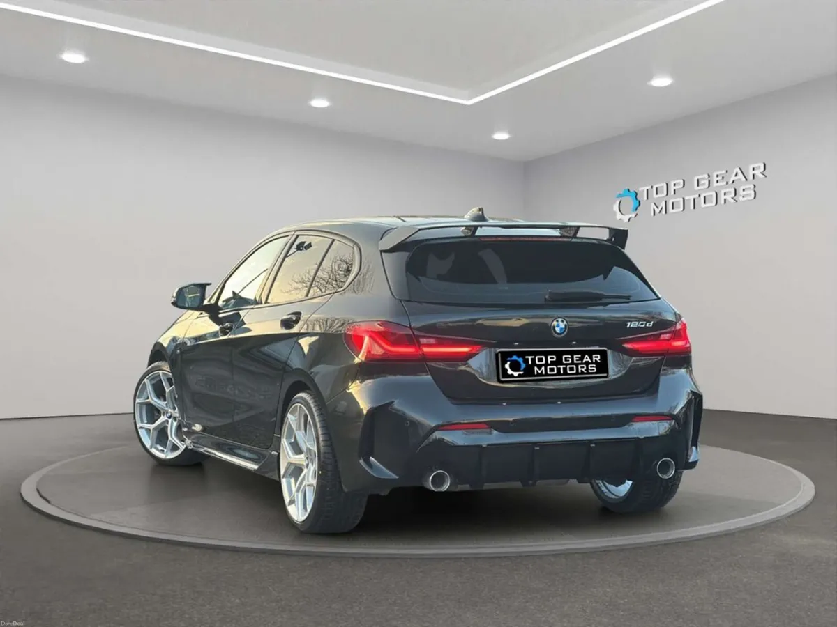 BMW 1 Series 2021 2.0 120D M Sport Auto 5dr - Image 4