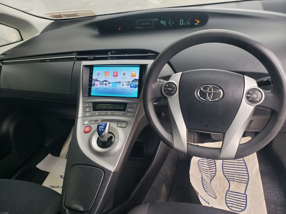 Toyota Prius 2014 - Image 3