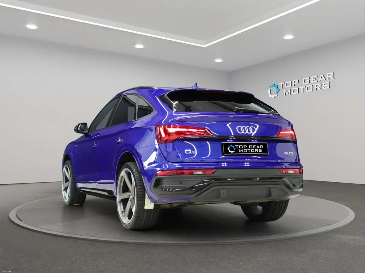 2022 Audi Q5 Sportback S Line Edition 1 40 TDI - Image 4