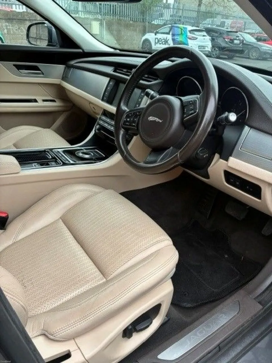 Jaguar XF 2018 - Image 1