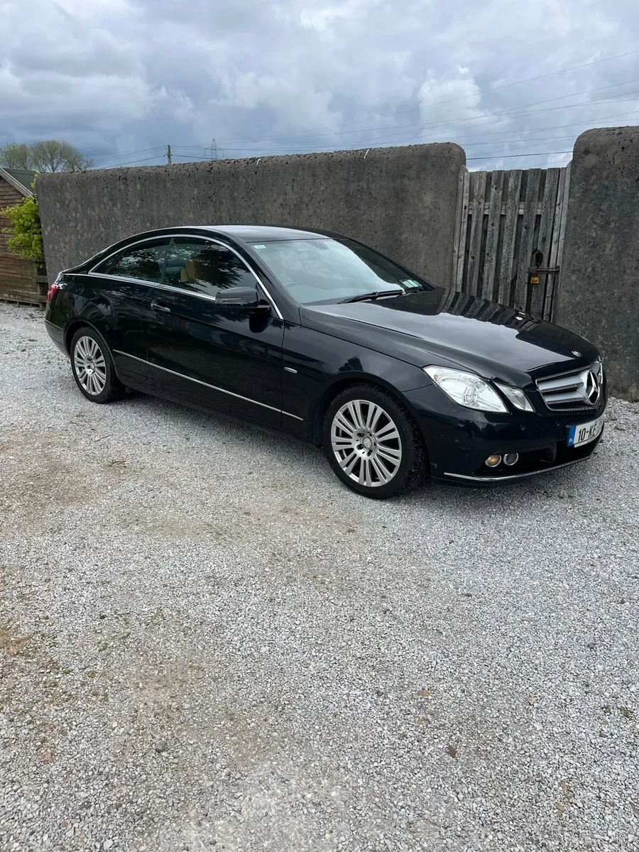 Mercedes coupe - Image 1